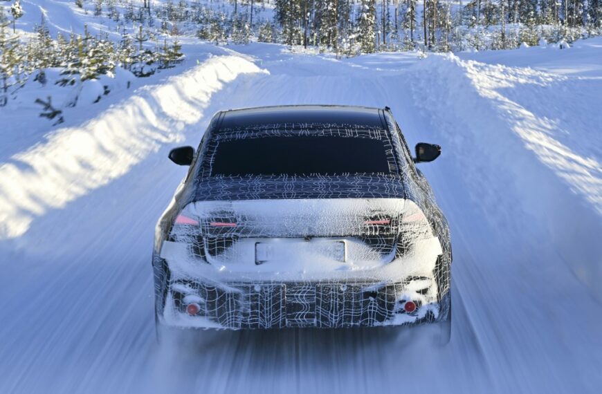 BMW Neue Klasse i3: Ο ηλεκτρικός “κεραυνός” που σπάει τον πάγο!