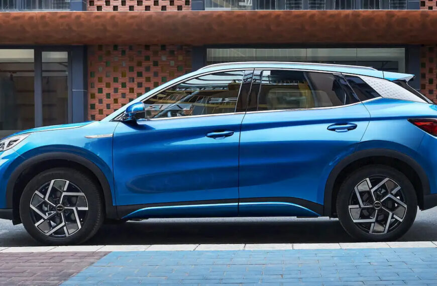 Η BYD φέρνει τη φόρτιση των 5 λεπτών στα μοντέλα μαζικής παραγωγής