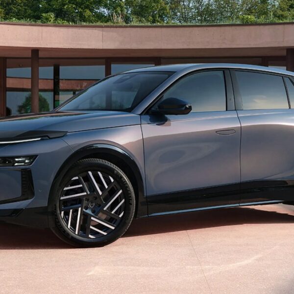 Ιταλική αντεπίθεση: Η νέα Lancia Gamma είναι το Fastback Crossover που θα σου πάρει τα μυαλά!