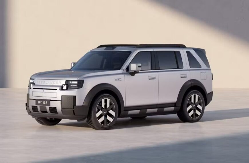 Το Freelander 8 επέστρεψε και δεν χωράει πουθενά!