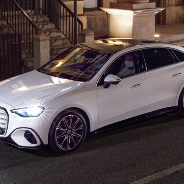 Mercedes C-Class: Το «αστέρι» της πολυτέλειας στην ηλεκτρική εποχή