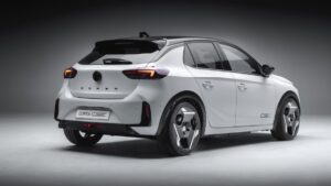 Opel Corsa GSE: Με ισχύ 276 ίππων κλείνει&hellip;