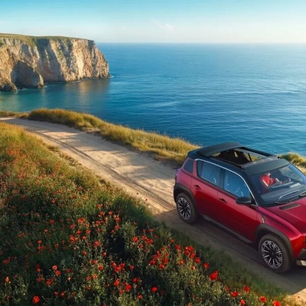 Renault 4 E-Tech: Κινείται ηλεκτρικά, είναι ρετρό και… γίνεται και κάμπριο!