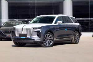 HONGQI: Η άφιξη της Κινεζικής αριστοκρατίας στην Ευρώπη