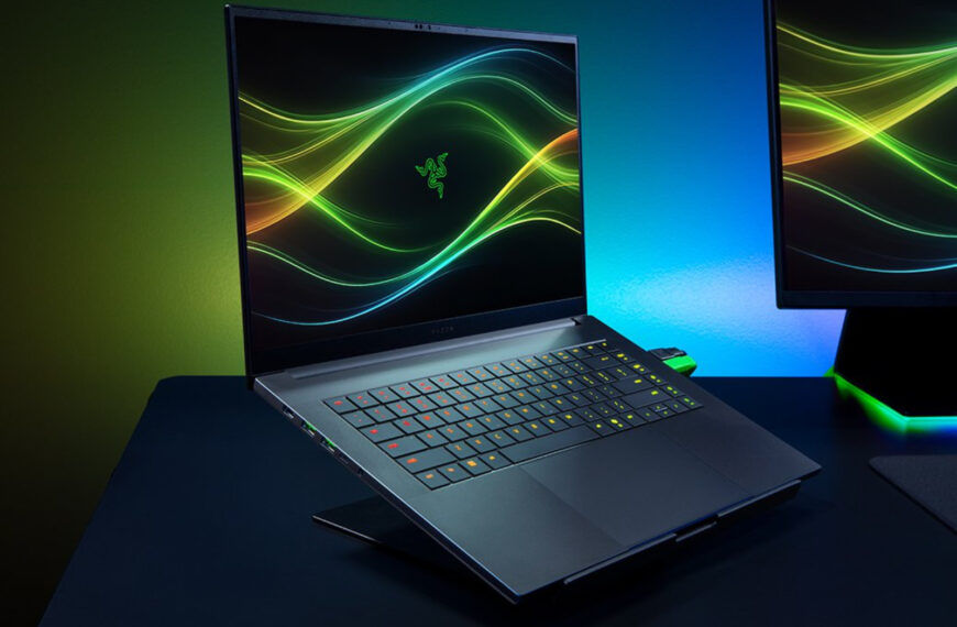 Παντού διαθέσιμο για αγορά ένα νέο gaming laptop 16 ιντσών της Razer με Intel Panther Lake και 64GB RAM