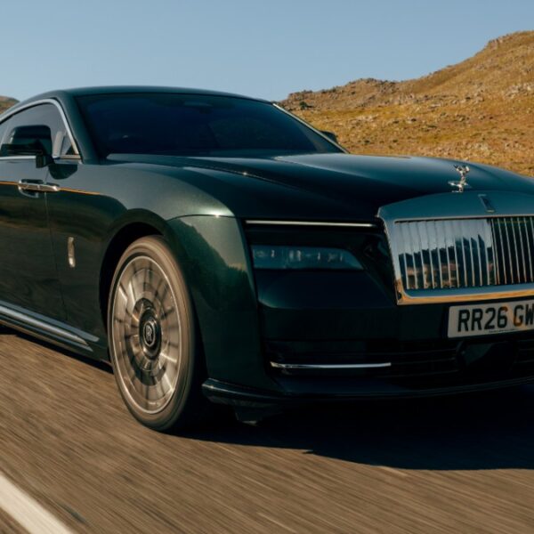 Spectre Series II: Ο Βασιλιάς των ηλεκτρικών Coupe επιστρέφει και πάλι