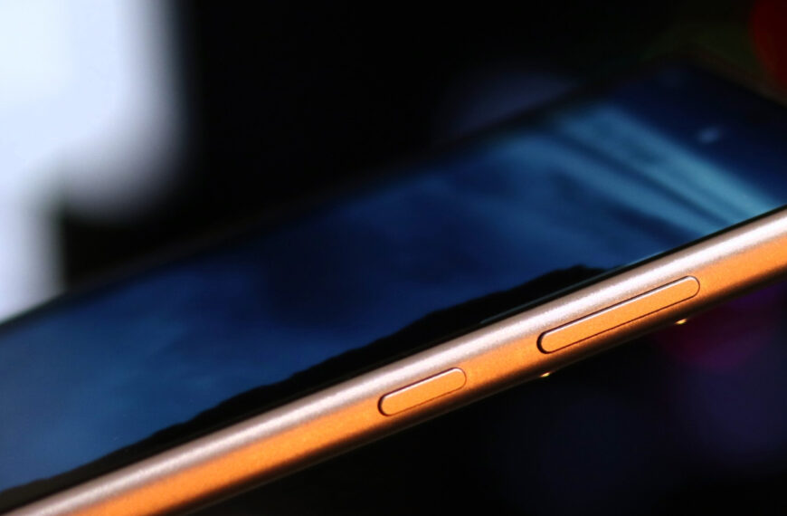 Κρυφό πρόβλημα της Samsung «καίει» τις μπαταρίες των…