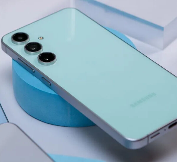 Μάθαμε πόσο γρήγορα θα φορτίζει το νέο Samsung Galaxy S26 FE!