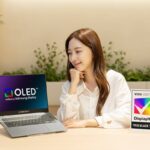 Samsung: Διαθέτει σε κατασκευαστές laptop μια νέα διπλή οθόνη OLED που φτάνει τα 1.600 nits μέγιστης φωτεινότητας