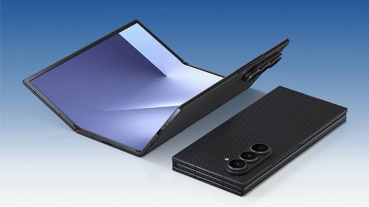 Samsung Galaxy Z TriFold: Έρχεται το 2027 με&hellip;