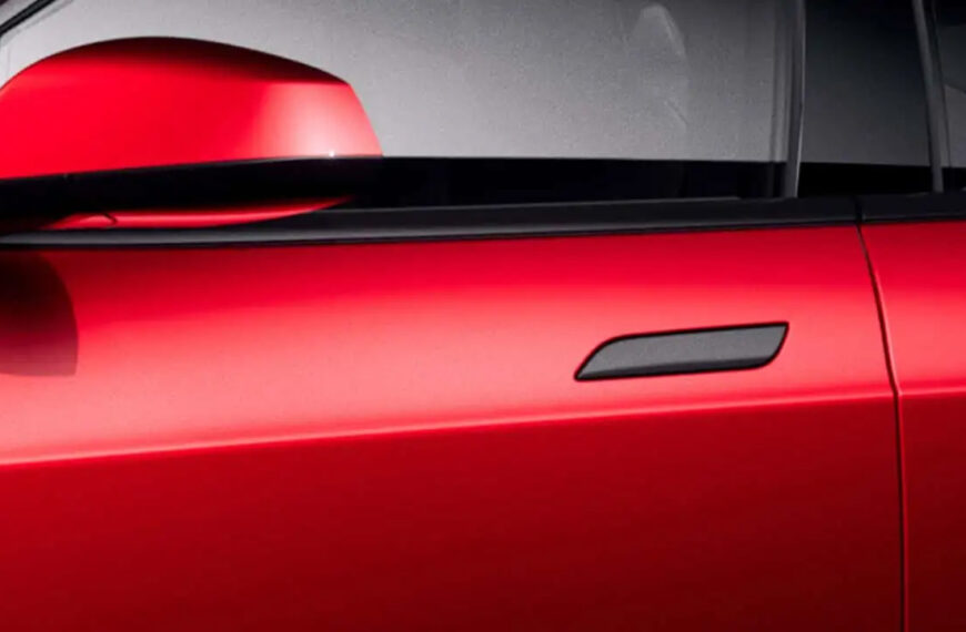Οι φουτουριστικές χειρολαβές της Tesla στο στόχαστρο των αρχών