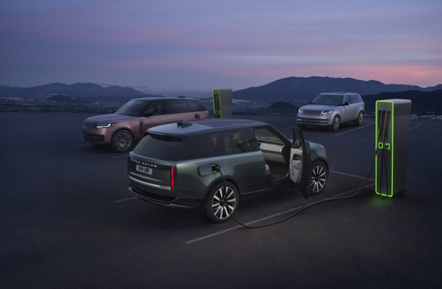 Range Rover Electric: Ο “Βασιλιάς” άλλαξε κινητήρα, αλλά όχι στέμμα