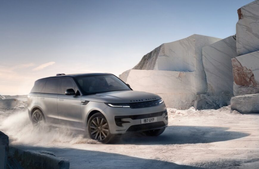 Σιωπηλός τιτάνας: Πώς το Range Rover Sport επαναπροσδιορίζει την πολυτέλεια