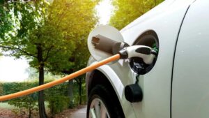 Ξεχάστε την ακινησία: Τα ηλεκτρικά αυτοκίνητα στη Γερμανία&hellip;